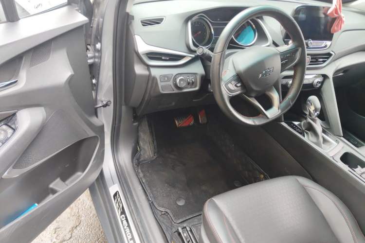 Used Chevrolet Orlando 2018 Redline 530T Automatic Enjoyment Edition (5+2 Model) – China V Standard Driver Seat