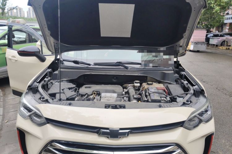Used Chevrolet Orlando 2018 Redline 530T Automatic Enjoyment Edition (5+2 Model) – China V Standard Engine Bay