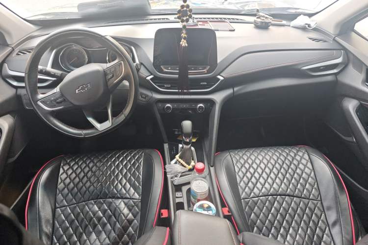 Used Chevrolet Orlando 2019 Redline 530T Automatic Enjoyment Version (5+2 Seating) China VI Center Console