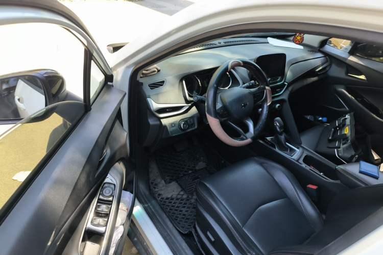 Used Chevrolet Orlando 2019 Redline 530T Automatic Enjoyment Version (5+2 Seating) China VI Driver Seat