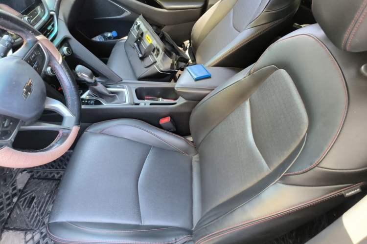 Used Chevrolet Orlando 2019 Redline 530T Automatic Enjoyment Version (5+2 Seating) China VI Left Front Seat