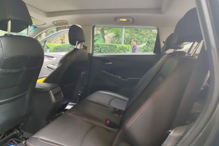 Used Chevrolet Orlando 2019 Redline 530T Automatic Enjoyment Version (5+2 Seating) China VI Left Rear Seat