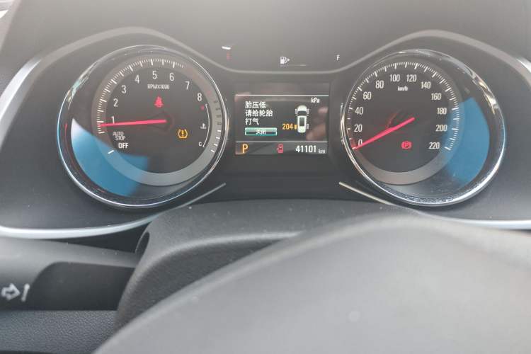 Used Chevrolet Orlando 2019 Redline 530T Automatic Enjoyment Version (5+2 Seating) China VI Odometer Close Up