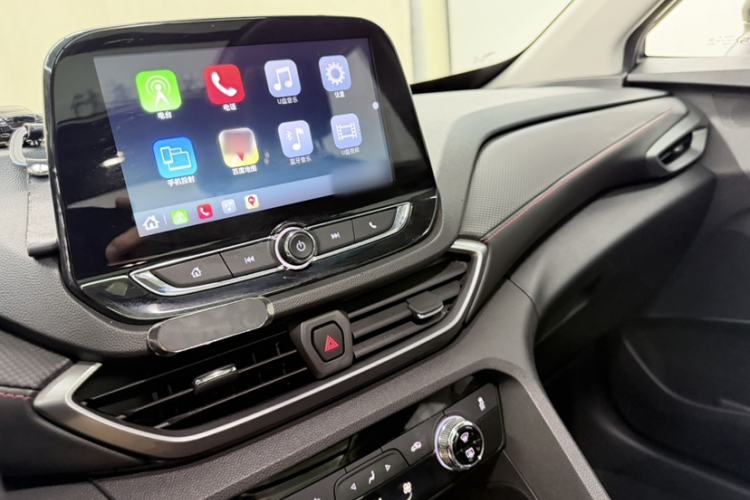 Used Chevrolet Orlando 2019 Redline 530T Automatic Enjoyment Version (5+2 Seating) China VI Audio And AC Panel