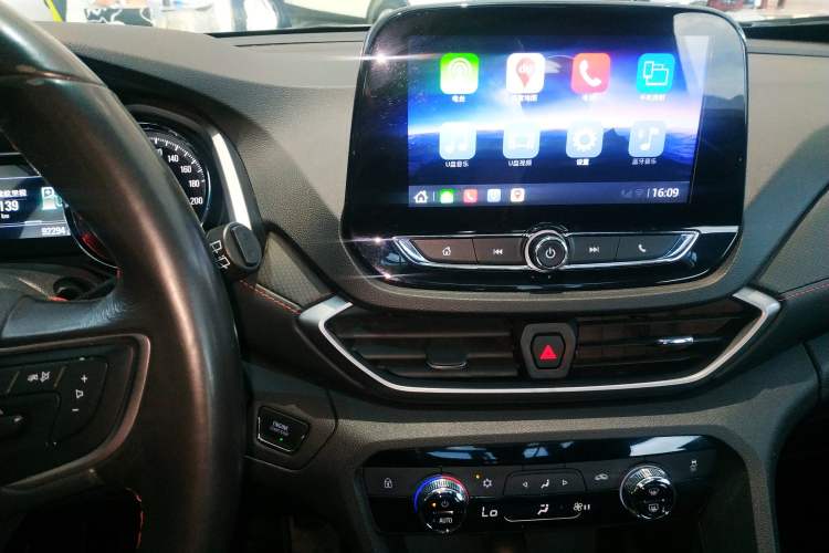 Used Chevrolet Orlando 2019 Redline 530T Automatic Enjoyment Version (5+2 Seating) China VI Audio And AC Panel