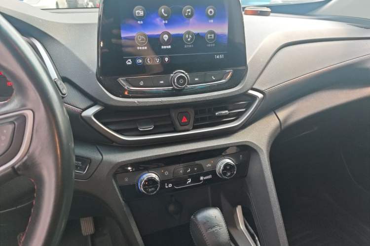 Used Chevrolet Orlando 2019 Redline 530T Automatic Enjoyment Version (5+2 Seating) China VI Audio And AC Panel