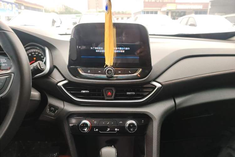 Used Chevrolet Orlando 2019 Redline 530T Automatic Enjoyment Version (5+2 Seating) China VI Audio And AC Panel