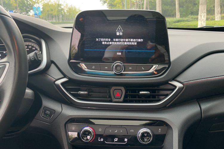 Used Chevrolet Orlando 2019 Redline 530T Automatic Enjoyment Version (5+2 Seating) China VI Audio And AC Panel