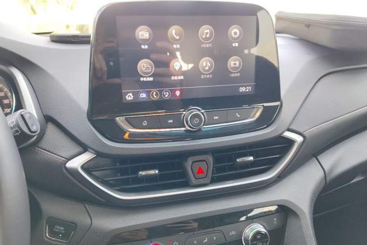 Used Chevrolet Orlando 2019 Redline 530T Automatic Enjoyment Version (5+2 Seating) China VI Audio And AC Panel