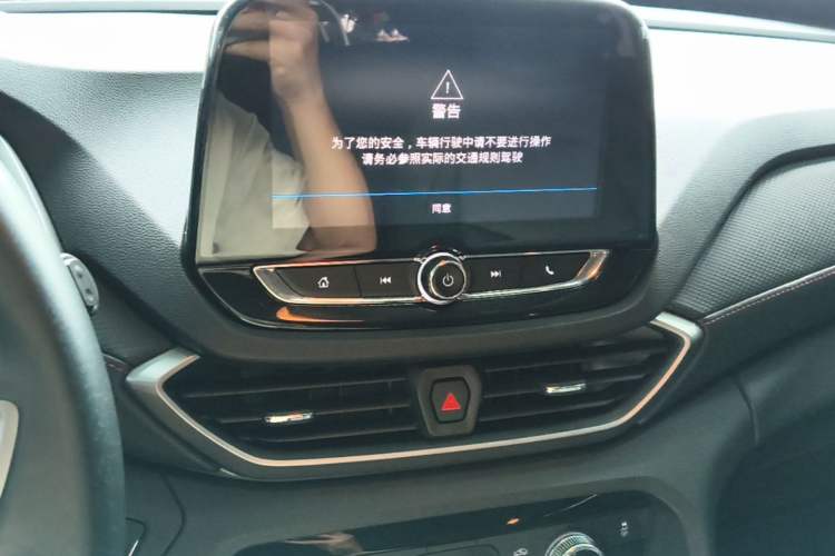 Used Chevrolet Orlando 2019 Redline 530T Automatic Enjoyment Version (5+2 Seating) China VI Audio And AC Panel