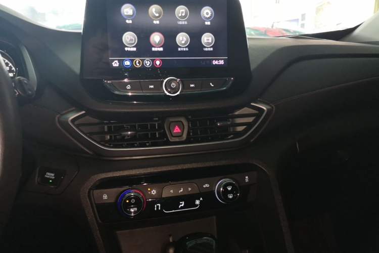 Used Chevrolet Orlando 2019 Redline 530T Automatic Enjoyment Version (5+2 Seating) China VI Audio And AC Panel