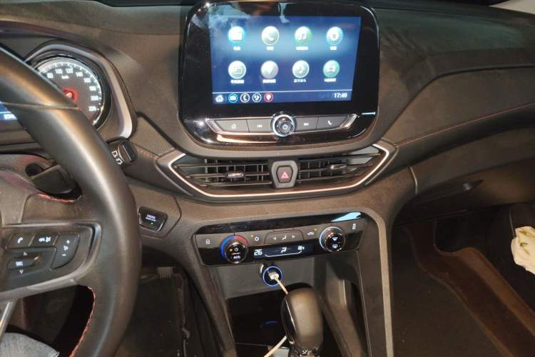 Used Chevrolet Orlando 2019 Redline 530T Automatic Enjoyment Version (5+2 Seating) China VI Audio And AC Panel