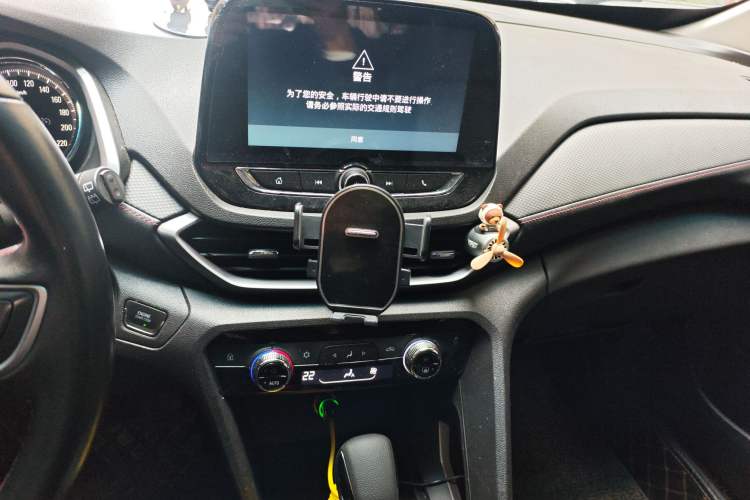 Used Chevrolet Orlando 2019 Redline 530T Automatic Enjoyment Version (5+2 Seating) China VI Audio And AC Panel