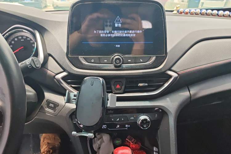 Used Chevrolet Orlando 2019 Redline 530T Automatic Enjoyment Version (5+2 Seating) China VI Audio And AC Panel
