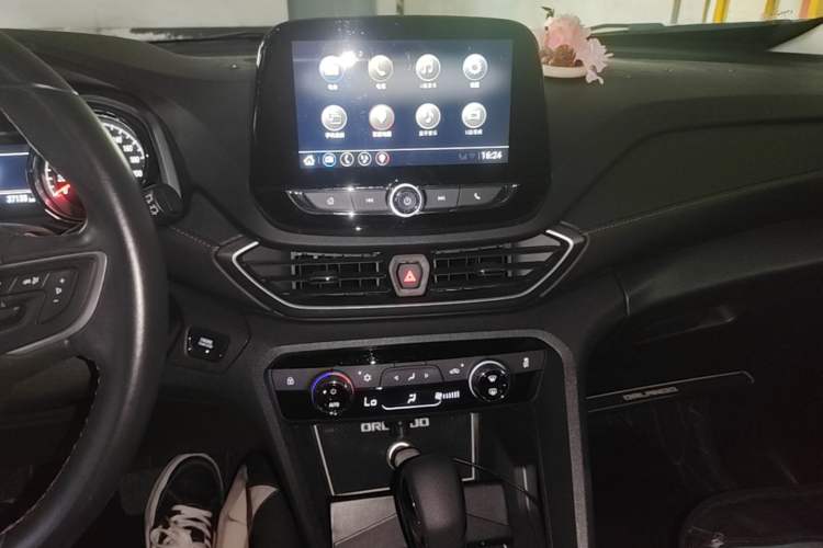 Used Chevrolet Orlando 2019 Redline 530T Automatic Enjoyment Version (5+2 Seating) China VI Audio And AC Panel
