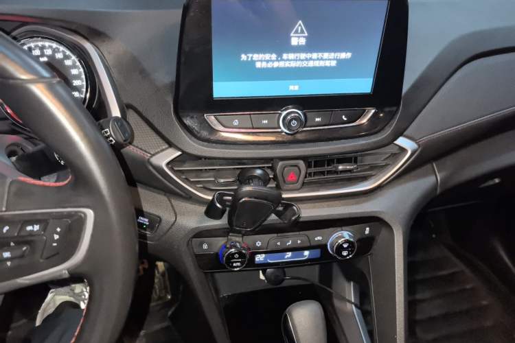 Used Chevrolet Orlando 2019 Redline 530T Automatic Enjoyment Version (5+2 Seating) China VI Audio And AC Panel