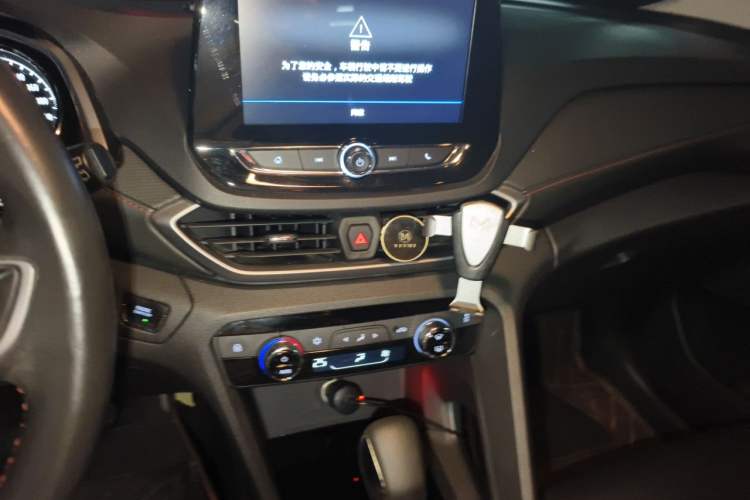 Used Chevrolet Orlando 2019 Redline 530T Automatic Enjoyment Version (5+2 Seating) China VI Audio And AC Panel