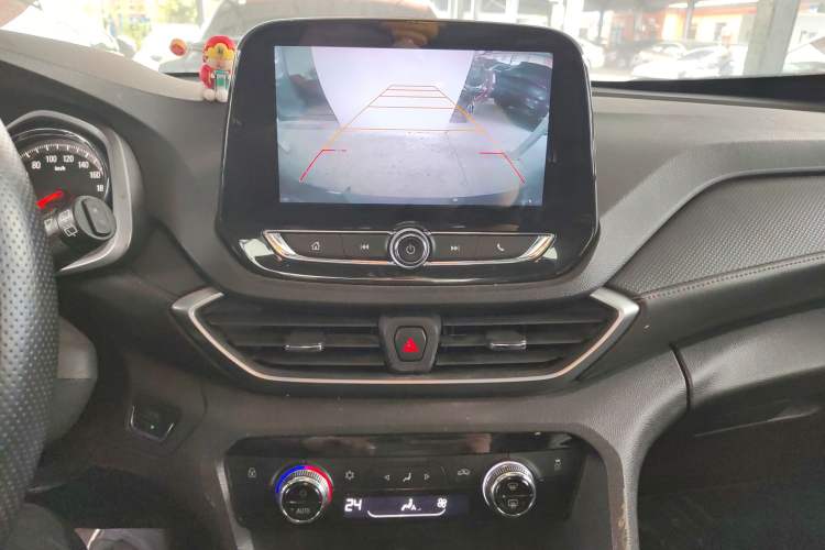 Used Chevrolet Orlando 2019 Redline 530T Automatic Enjoyment Version (5+2 Seating) China VI Audio And AC Panel