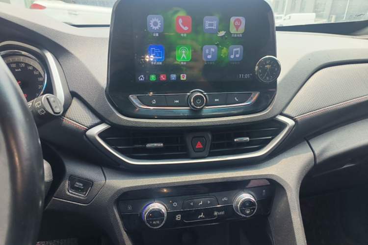 Used Chevrolet Orlando 2019 Redline 530T Automatic Enjoyment Version (5+2 Seating) China VI Audio And AC Panel