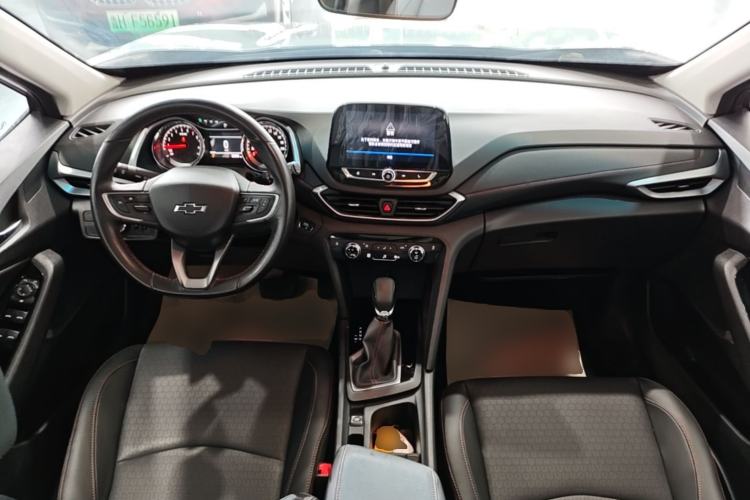 Used Chevrolet Orlando 2019 Redline 530T Automatic Enjoyment Version (5+2 Seating) China VI Center Console