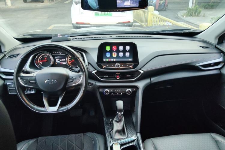 Used Chevrolet Orlando 2019 Redline 530T Automatic Enjoyment Version (5+2 Seating) China VI Center Console