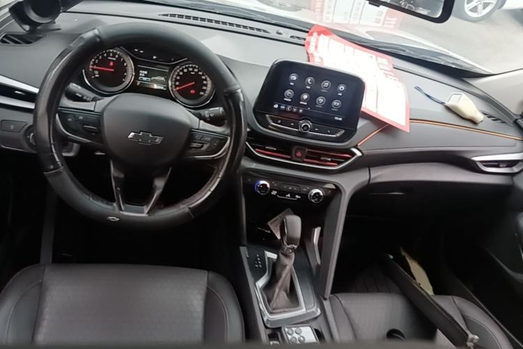Used Chevrolet Orlando 2019 Redline 530T Automatic Enjoyment Version (5+2 Seating) China VI Center Console