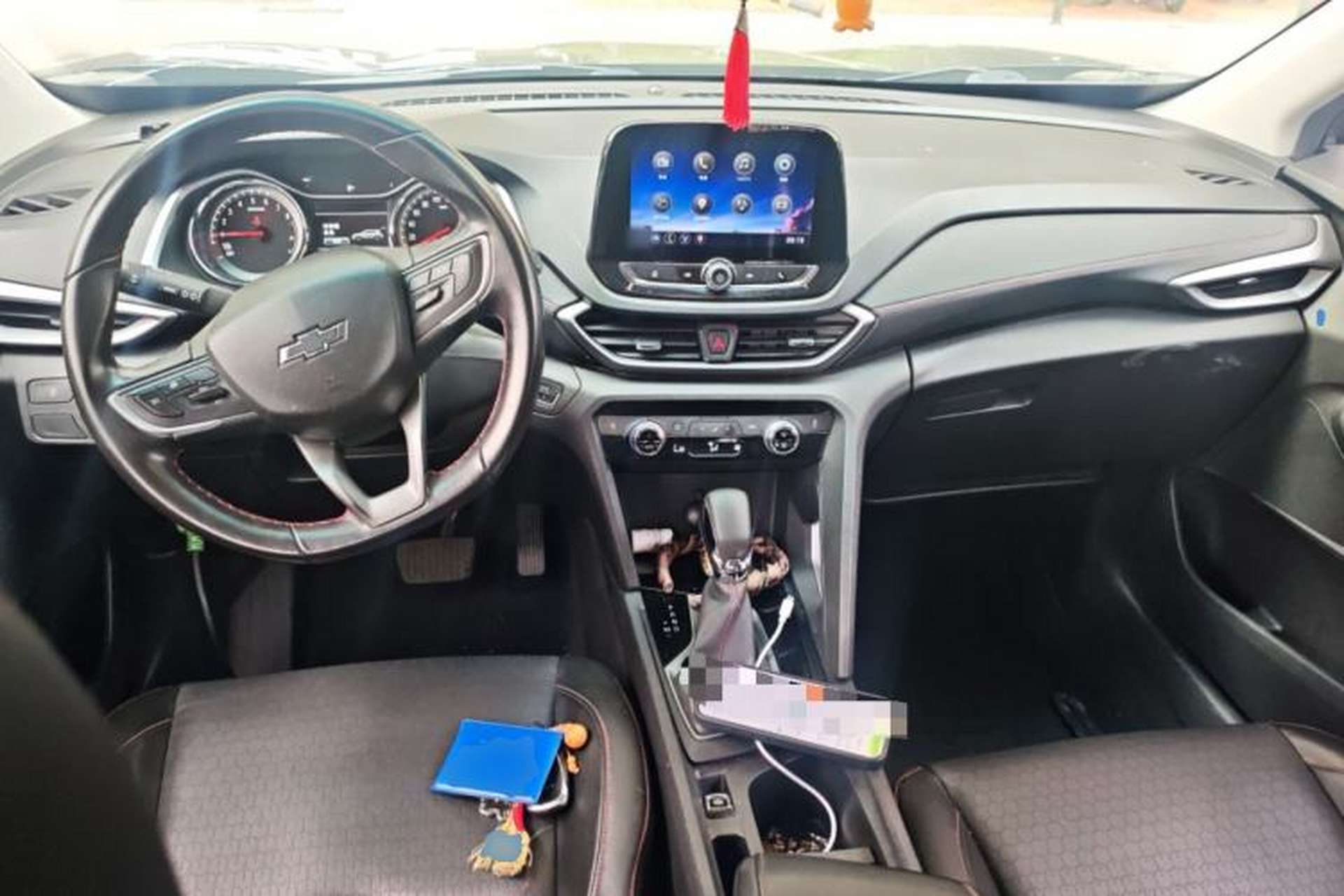 Used Chevrolet Orlando 2019 Redline 530T Automatic Enjoyment Version (5+2 Seating) China VI Center Console