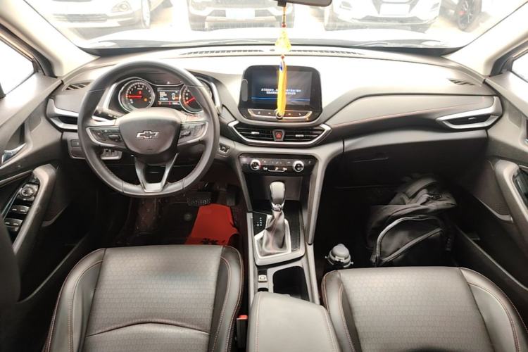 Used Chevrolet Orlando 2019 Redline 530T Automatic Enjoyment Version (5+2 Seating) China VI Center Console