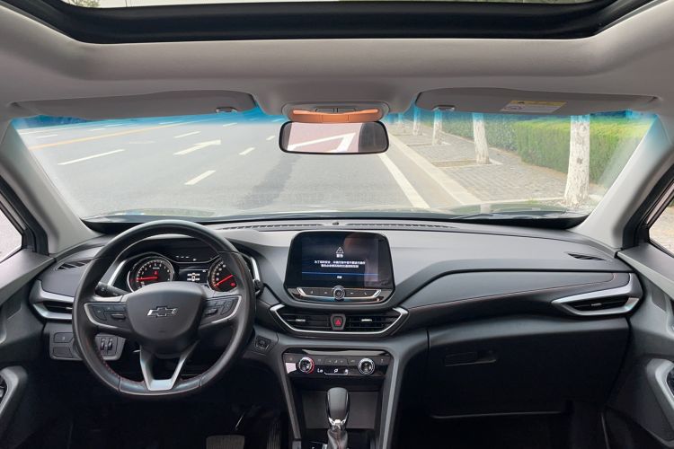 Used Chevrolet Orlando 2019 Redline 530T Automatic Enjoyment Version (5+2 Seating) China VI Center Console