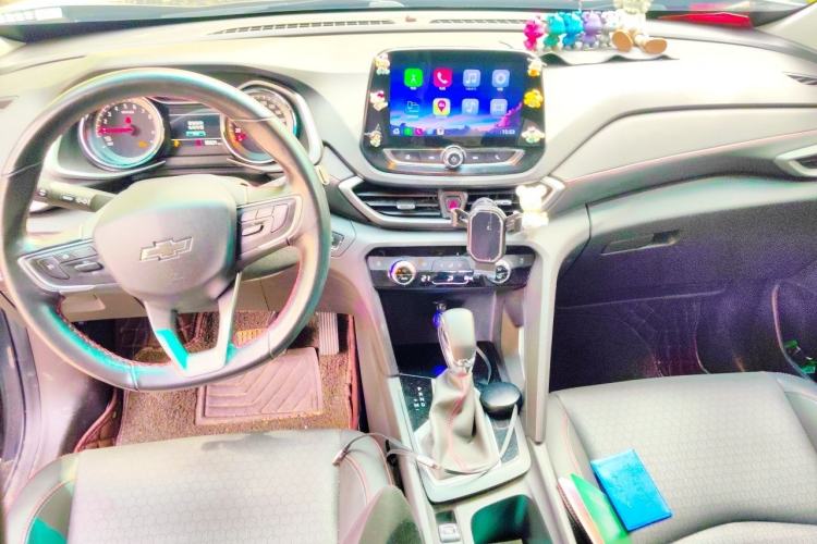 Used Chevrolet Orlando 2019 Redline 530T Automatic Enjoyment Version (5+2 Seating) China VI Center Console