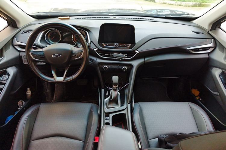 Used Chevrolet Orlando 2019 Redline 530T Automatic Enjoyment Version (5+2 Seating) China VI Center Console