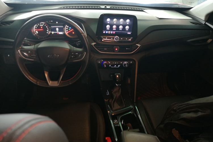 Used Chevrolet Orlando 2019 Redline 530T Automatic Enjoyment Version (5+2 Seating) China VI Center Console