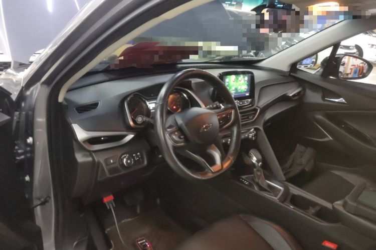 Used Chevrolet Orlando 2019 Redline 530T Automatic Enjoyment Version (5+2 Seating) China VI Center Console