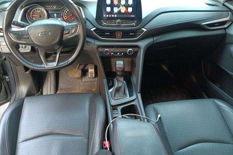 Used Chevrolet Orlando 2019 Redline 530T Automatic Enjoyment Version (5+2 Seating) China VI Center Console