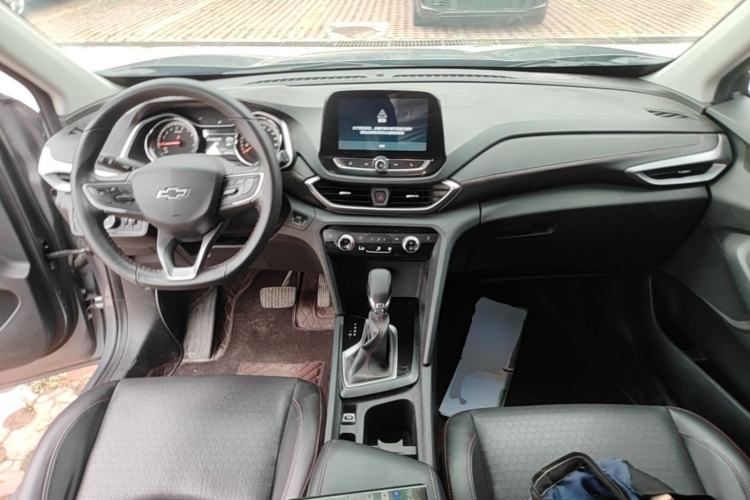 Used Chevrolet Orlando 2019 Redline 530T Automatic Enjoyment Version (5+2 Seating) China VI Center Console