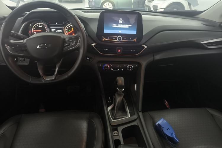 Used Chevrolet Orlando 2019 Redline 530T Automatic Enjoyment Version (5+2 Seating) China VI Center Console