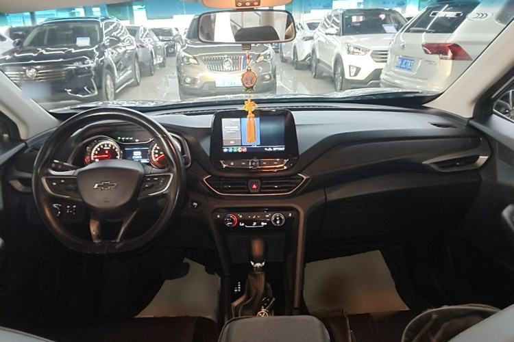 Used Chevrolet Orlando 2019 Redline 530T Automatic Enjoyment Version (5+2 Seating) China VI Center Console