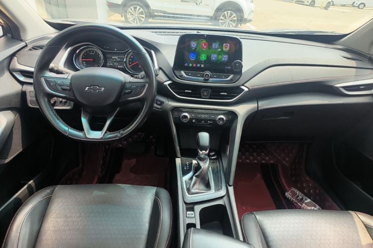 Used Chevrolet Orlando 2019 Redline 530T Automatic Enjoyment Version (5+2 Seating) China VI Center Console