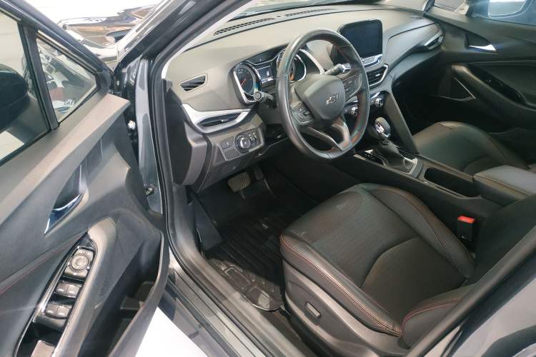 Used Chevrolet Orlando 2019 Redline 530T Automatic Enjoyment Version (5+2 Seating) China VI Driver Seat