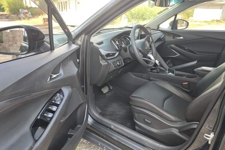 Used Chevrolet Orlando 2019 Redline 530T Automatic Enjoyment Version (5+2 Seating) China VI Driver Seat
