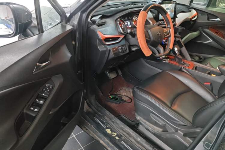 Used Chevrolet Orlando 2019 530T Automatic Luxury Edition (5+2 Seater) – China VI Standard Driver Seat