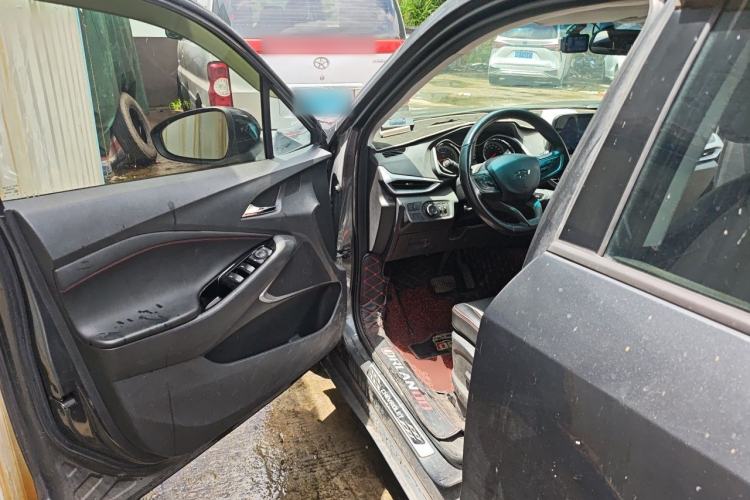 Used Chevrolet Orlando 2019 Redline 530T Automatic Enjoyment Version (5+2 Seating) China VI Driver Seat