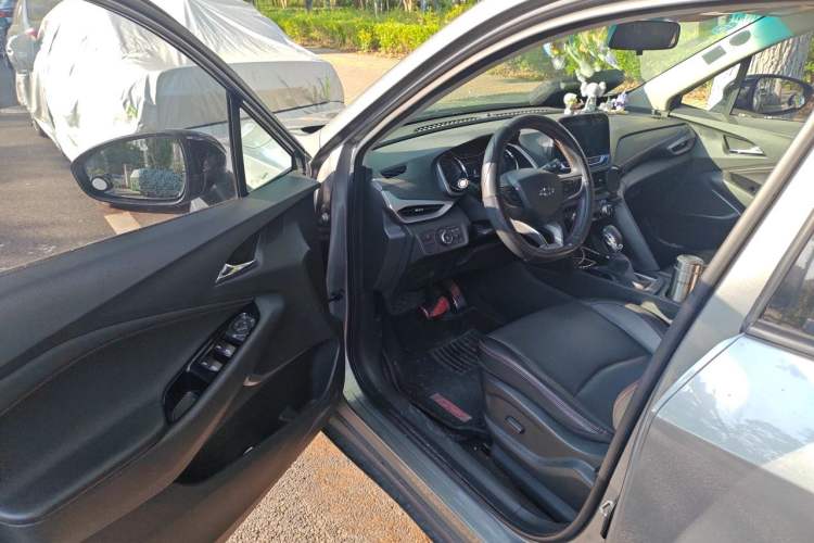 Used Chevrolet Orlando 2019 Redline 530T Automatic Enjoyment Version (5+2 Seating) China VI Driver Seat