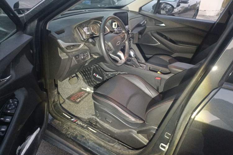 Used Chevrolet Orlando 2019 Redline 530T Automatic Enjoyment Version (5+2 Seating) China VI Driver Seat