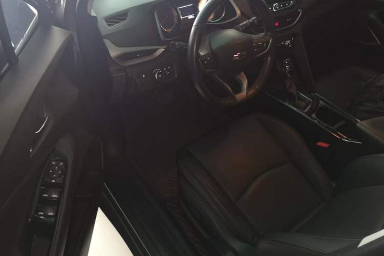 Used Chevrolet Orlando 2019 Redline 530T Automatic Enjoyment Version (5+2 Seating) China VI Driver Seat