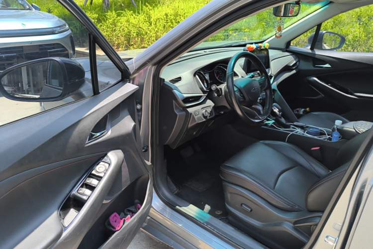 Used Chevrolet Orlando 2019 Redline 530T Automatic Enjoyment Version (5+2 Seating) China VI Driver Seat