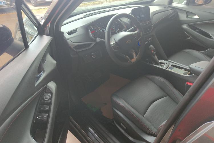 Used Chevrolet Orlando 2019 Redline 530T Automatic Enjoyment Version (5+2 Seating) China VI Driver Seat
