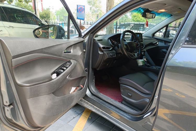 Used Chevrolet Orlando 2019 Redline 530T Automatic Zhaoxiang Edition (5+2 Seating) China VI Driver Seat