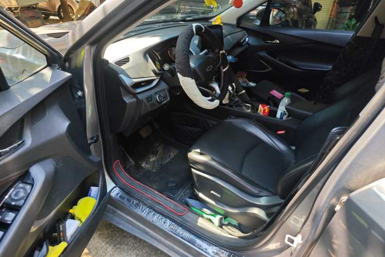 Used Chevrolet Orlando 2019 Redline 530T Automatic Enjoyment Version (5+2 Seating) China VI Driver Seat