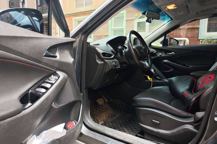 Used Chevrolet Orlando 2019 Redline 530T Automatic Enjoyment Version (5+2 Seating) China VI Driver Seat